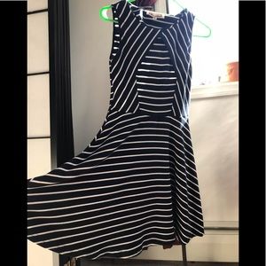 Fit and flare dress, key hole back